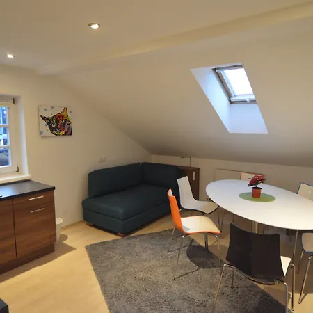 Elisabeth - & * Salzburg