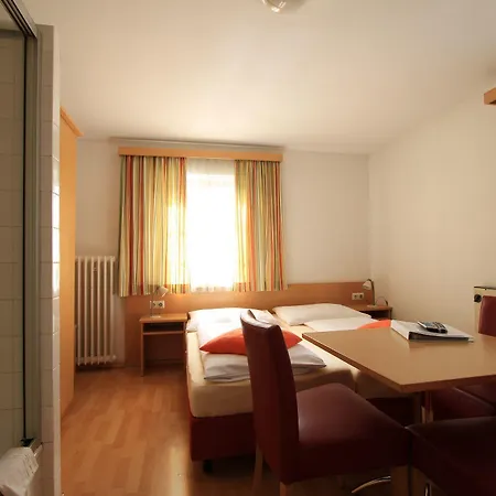 Elisabeth - & ザルツブルク