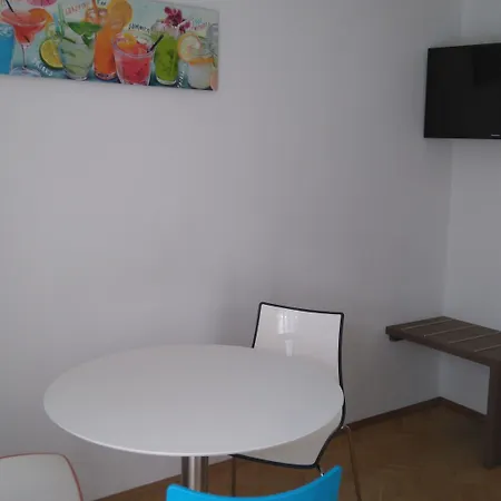 Elisabeth - & ゲストハウス ザルツブルク