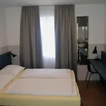 Elisabeth - & * Salzburg