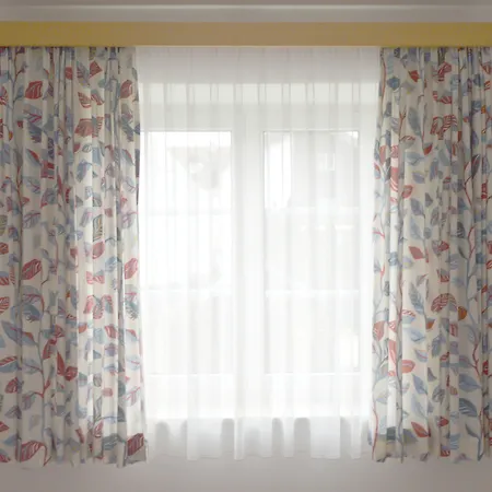 Elisabeth - & * Salisburgo